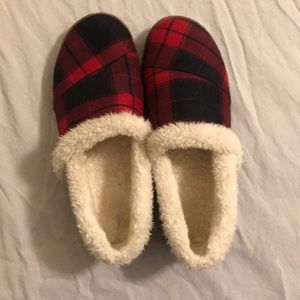 Toms buffalo plaid slippers
